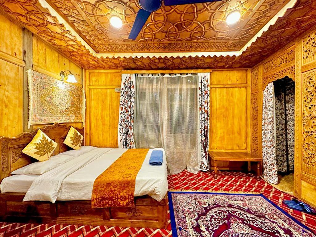 Hotel New Zealand Group Of Houseboats Srīnagar Esterno foto