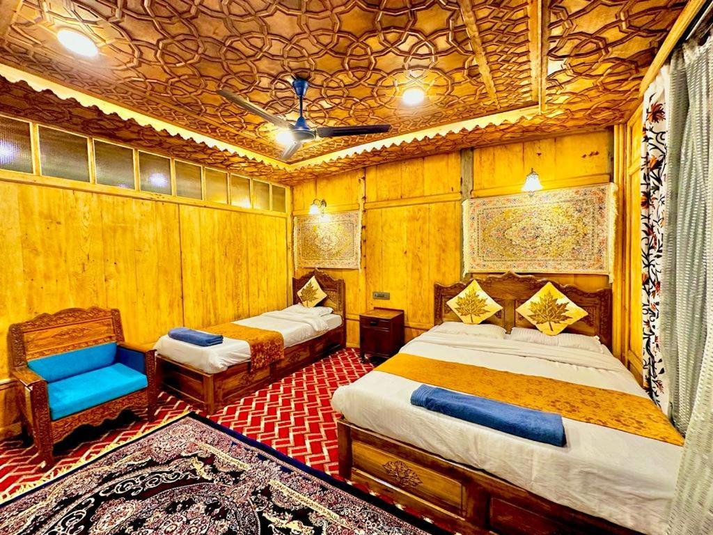 Hotel New Zealand Group Of Houseboats Srīnagar Esterno foto