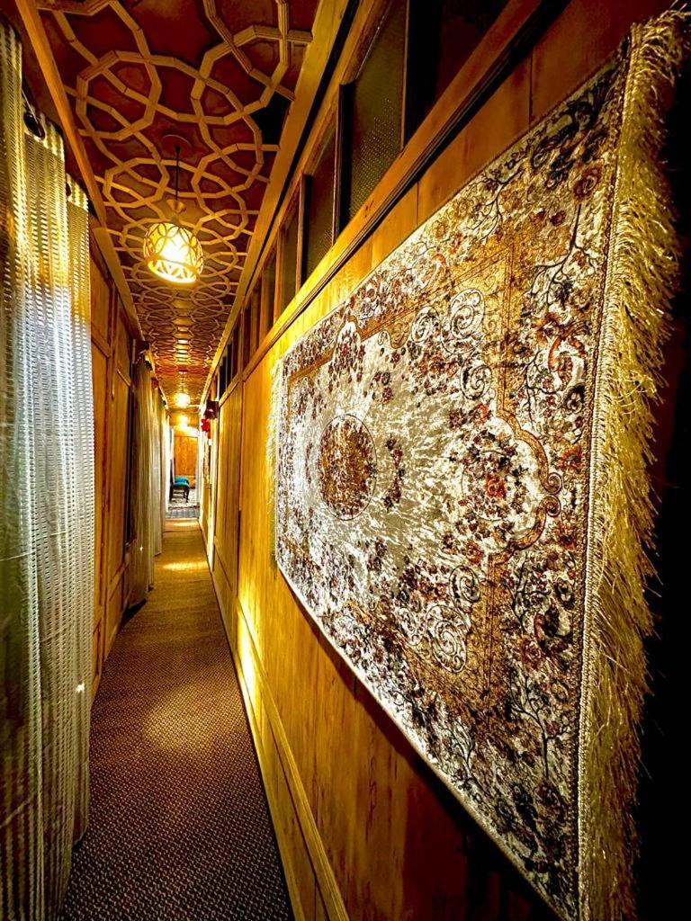 Hotel New Zealand Group Of Houseboats Srīnagar Esterno foto