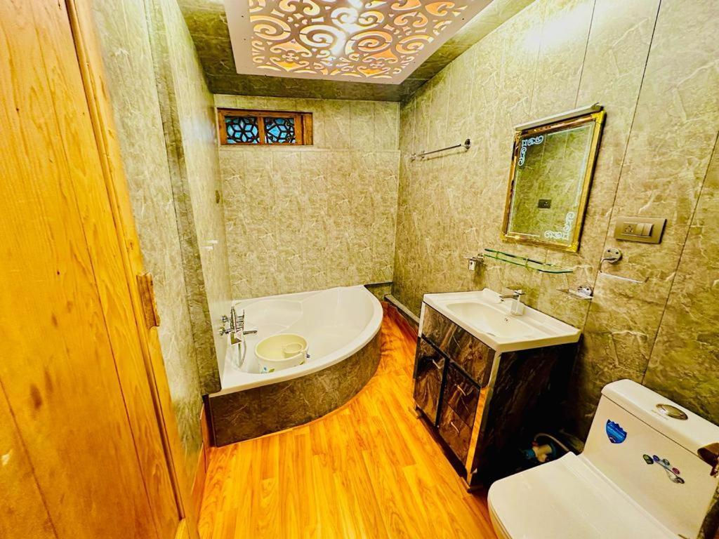 Hotel New Zealand Group Of Houseboats Srīnagar Esterno foto